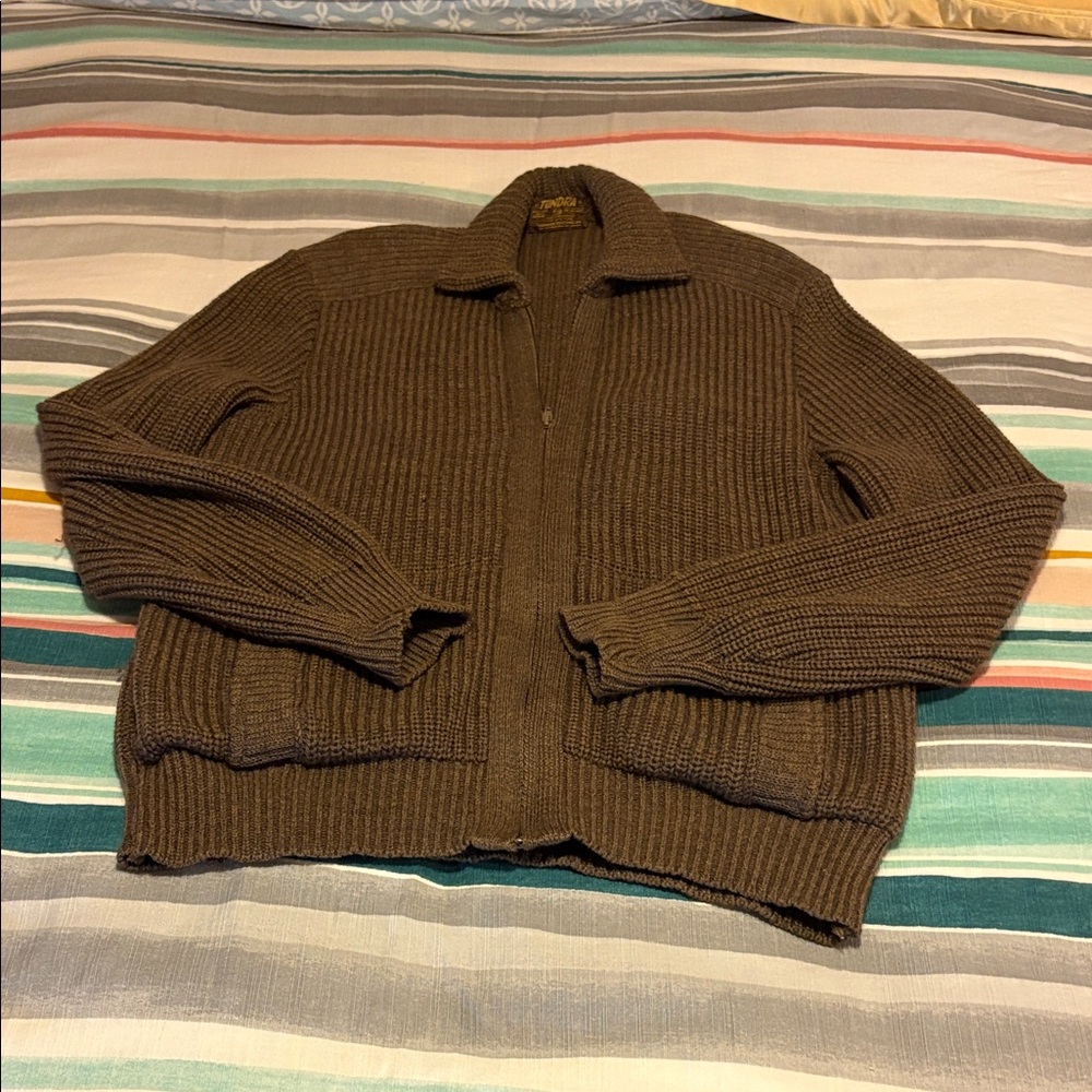Vintage Tundra Men's Dark Brown Zip-Up Sweater